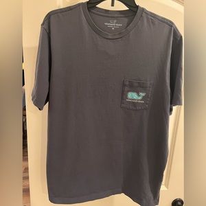 Vineyard vines SS tee, size M